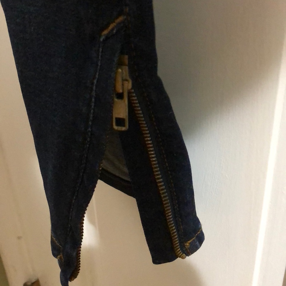 Jeans - Picture 7 of 8